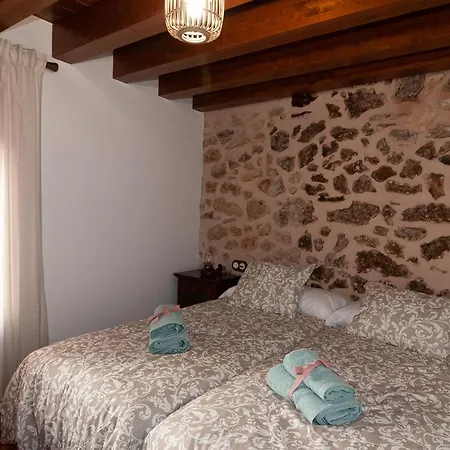 La Casa El Cura Campillo de Duenas